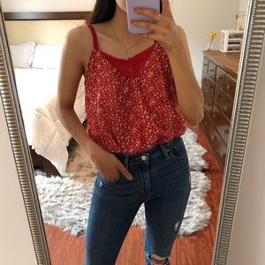 Red Flowery Changeable Straps Tank Top With Lace